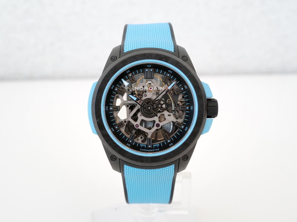 Швейцарские часы Norqain Wild ONE Skeleton Sky Blue 39