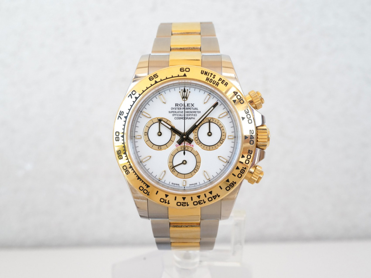 Швейцарские часы Rolex Cosmograph Daytona 18K Yellow Gold Steel White Dial 40