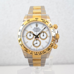 Швейцарские часы Rolex Cosmograph Daytona 18K Yellow Gold Steel White Dial 40
