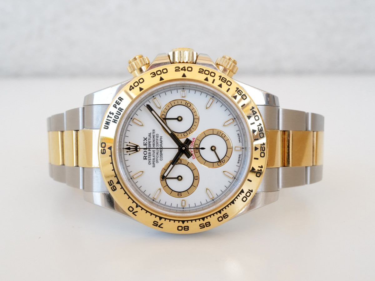 Швейцарские часы Rolex Cosmograph Daytona 18K Yellow Gold Steel White Dial 40