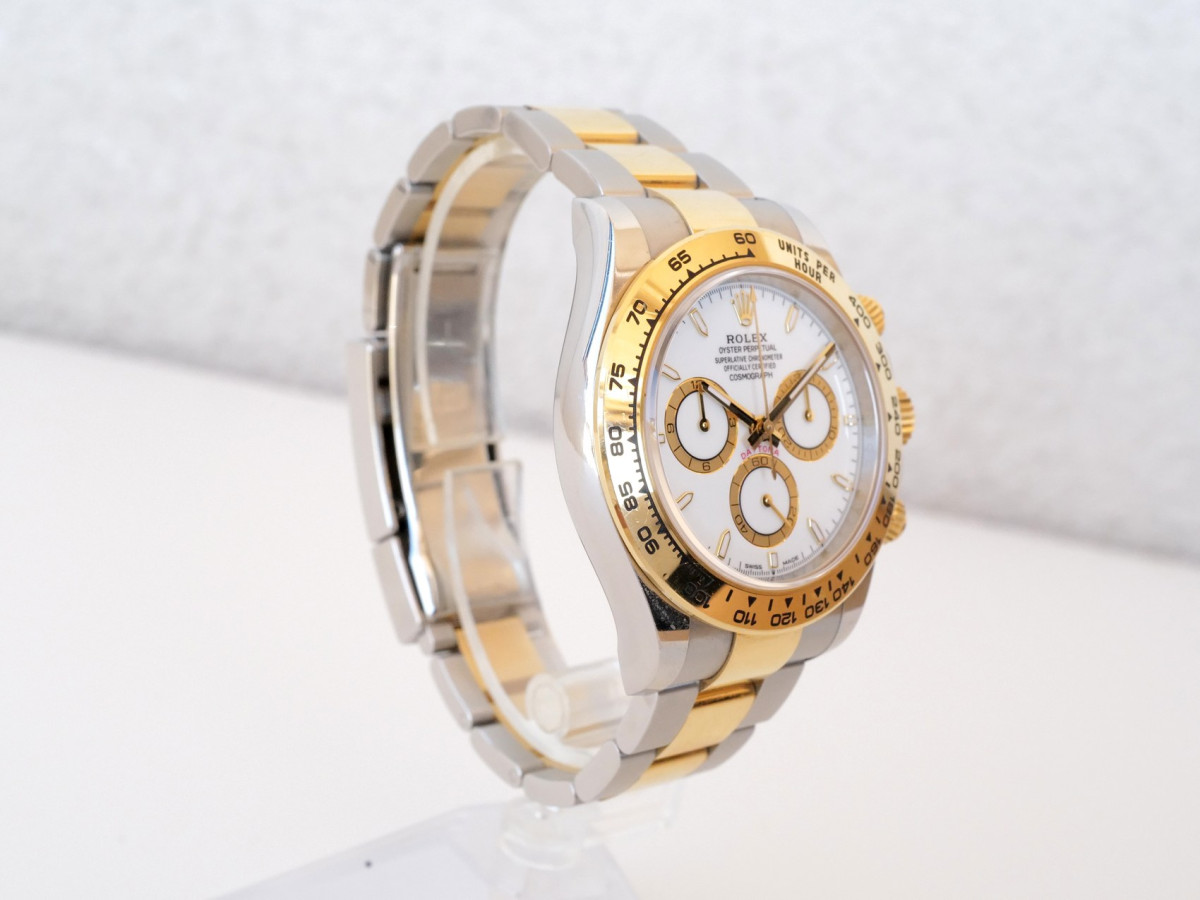 Швейцарские часы Rolex Cosmograph Daytona 18K Yellow Gold Steel White Dial 40