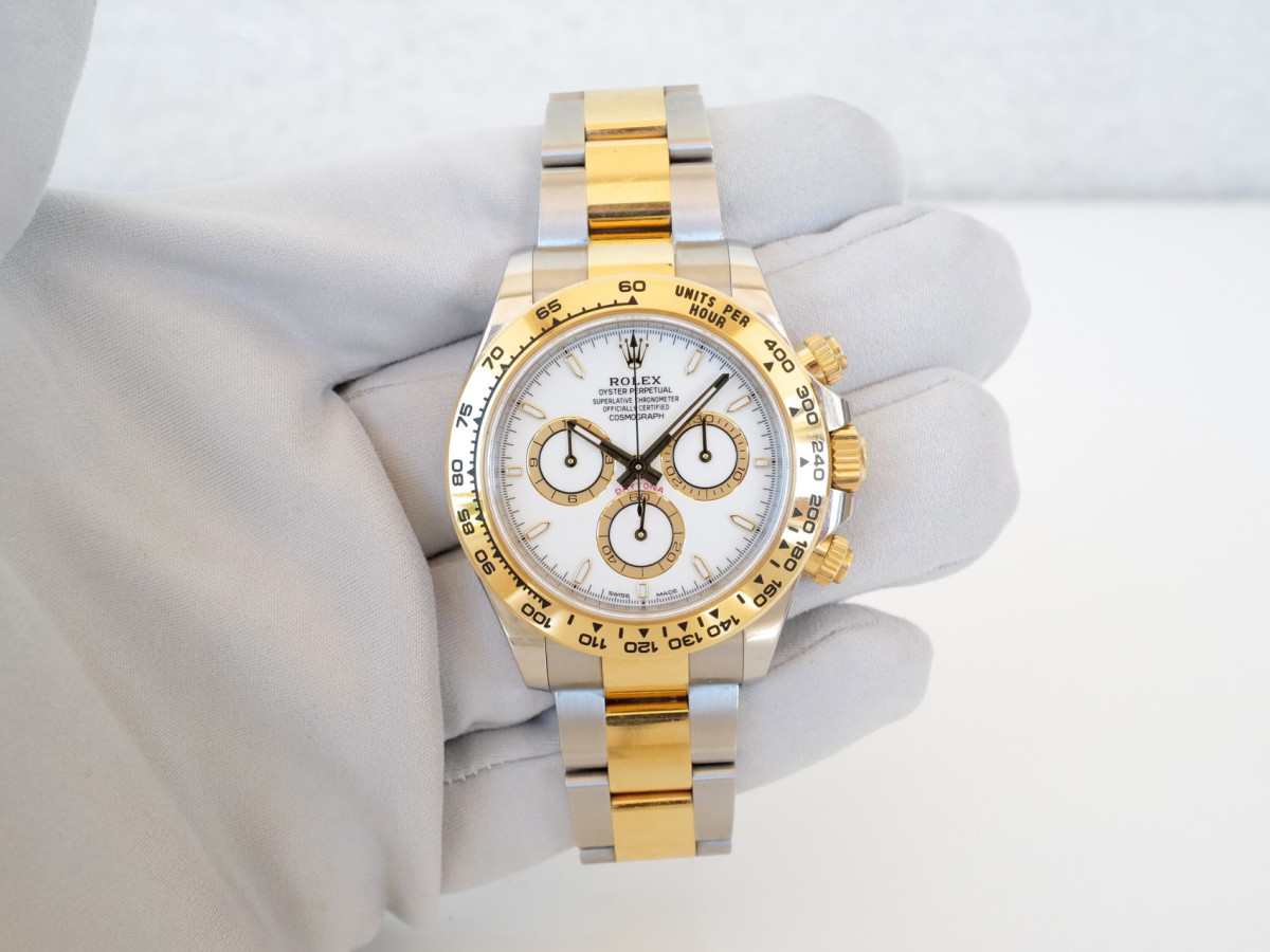 Швейцарские часы Rolex Cosmograph Daytona 18K Yellow Gold Steel White Dial 40