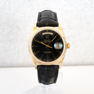 Швейцарские часы Rolex Day-Date 36 Black Dial 18K Yellow Gold