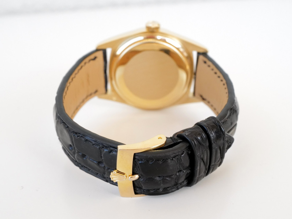 Швейцарские часы Rolex Day-Date 36 Black Dial 18K Yellow Gold