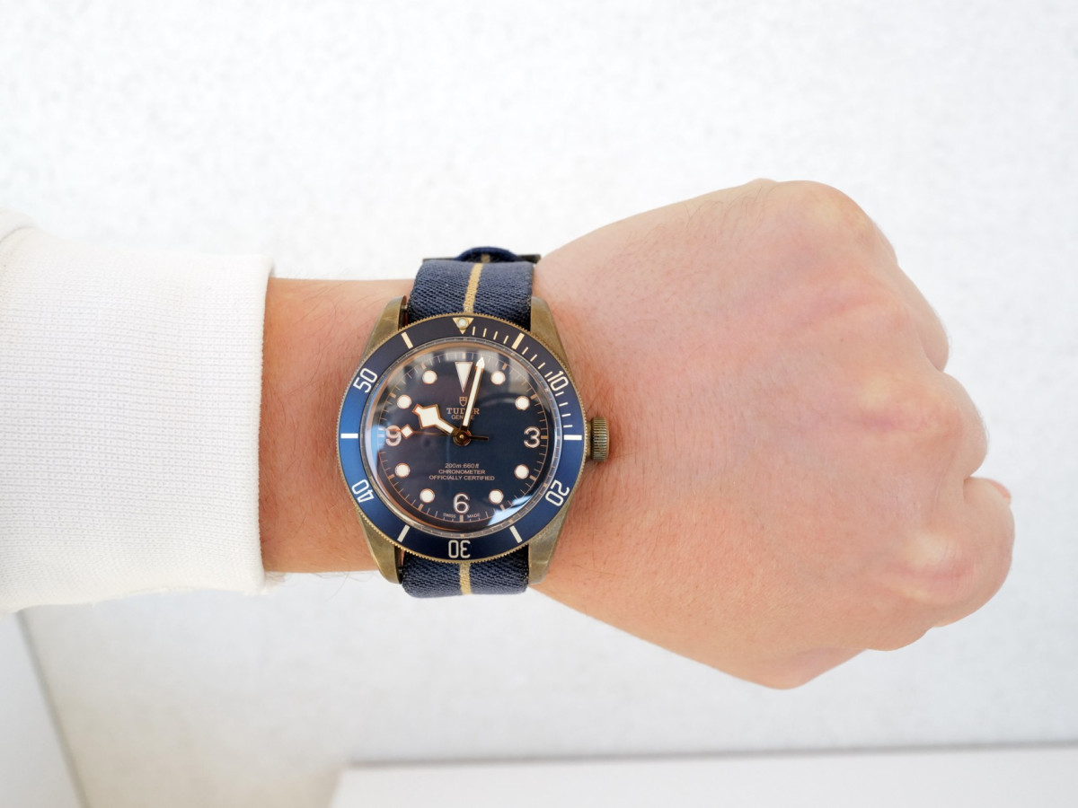 Швейцарские часы Tudor Heritage Black Bay Bronze Blue Bucherer 43