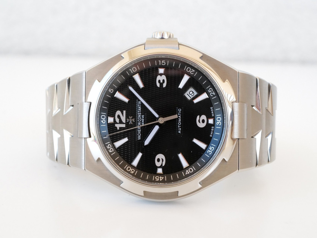 Швейцарские часы Vacheron Constantin Overseas Black 42