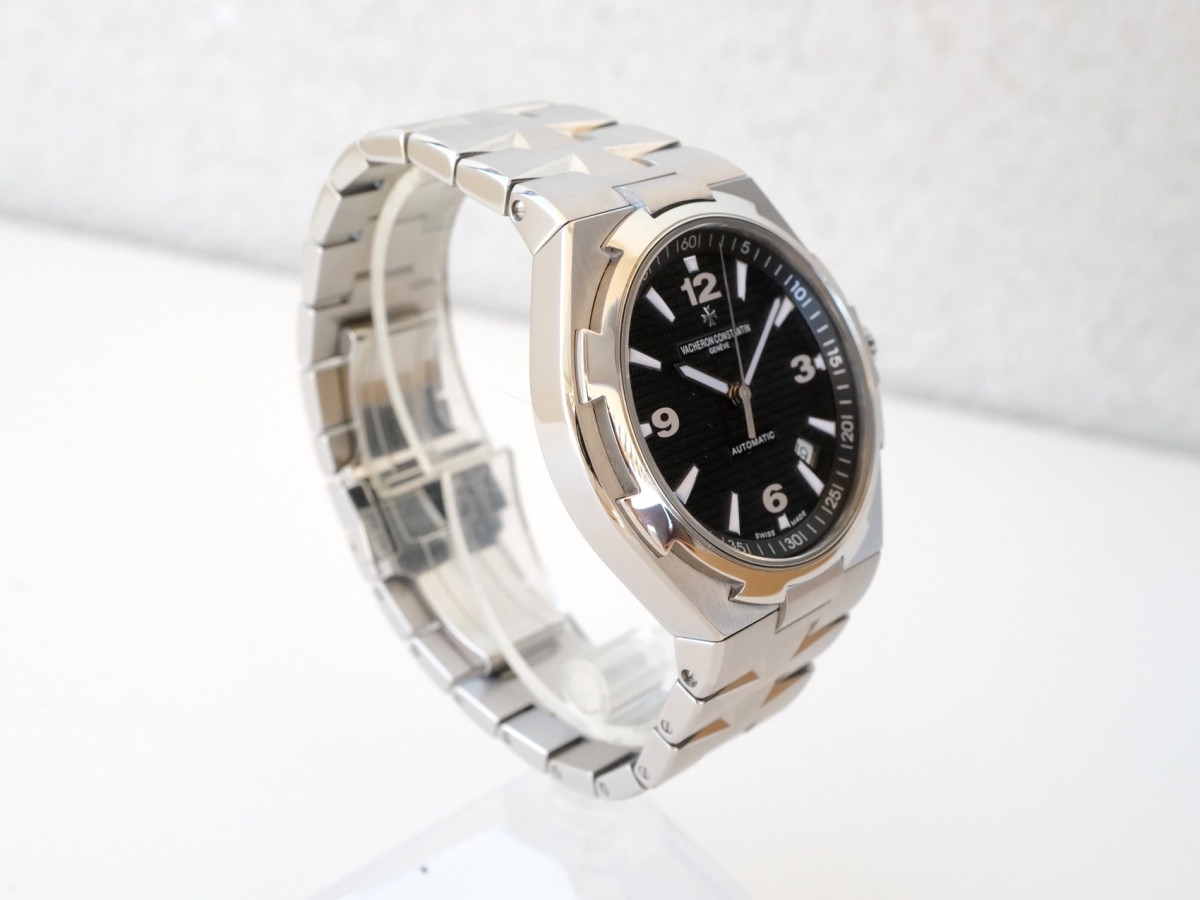 Швейцарские часы Vacheron Constantin Overseas Black 42