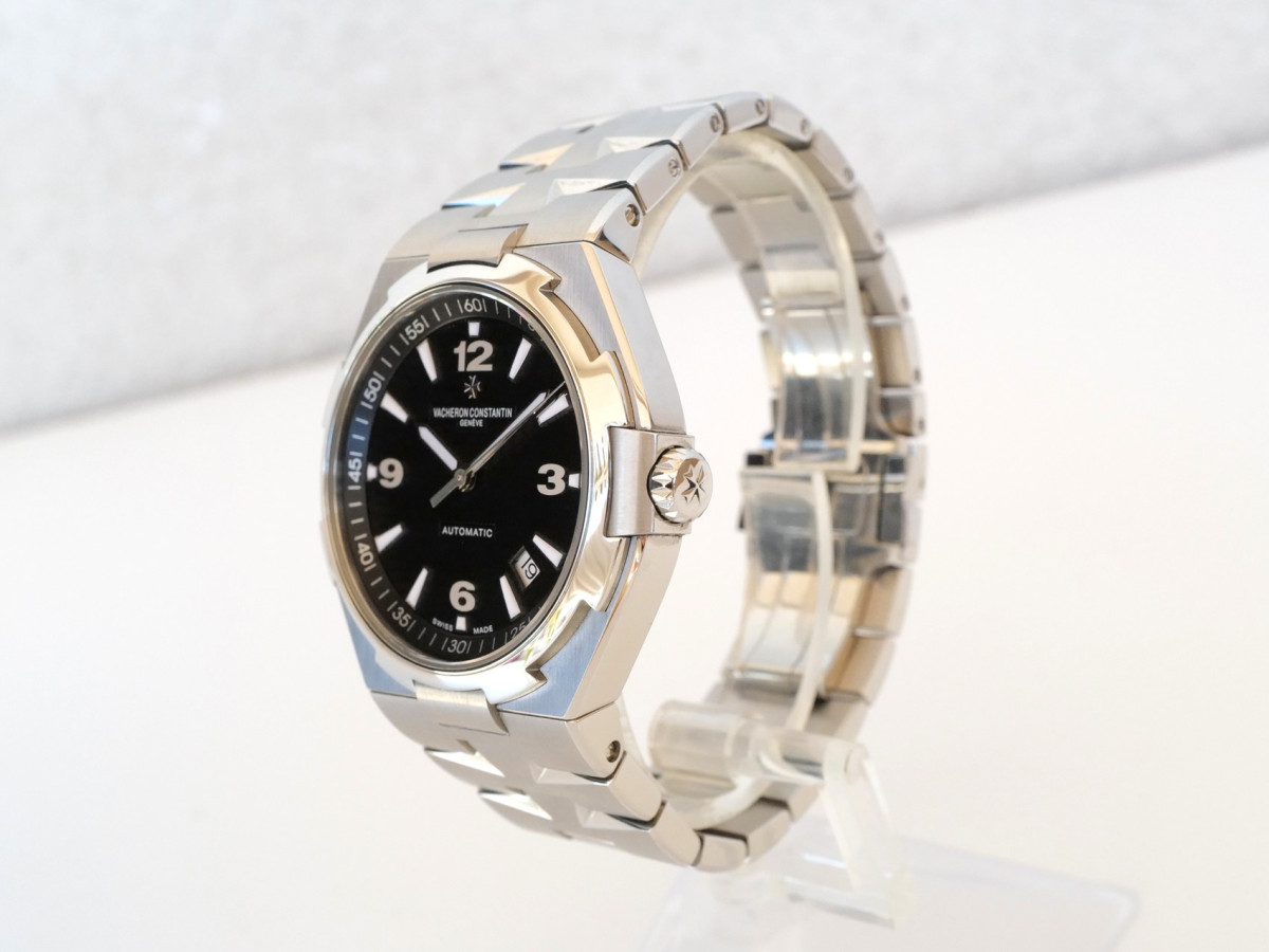 Швейцарские часы Vacheron Constantin Overseas Black 42