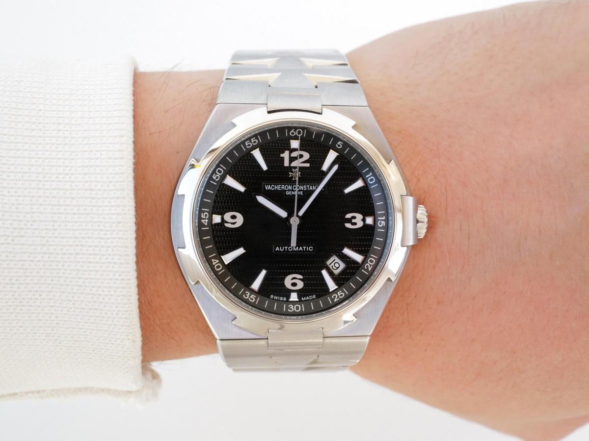Швейцарские часы Vacheron Constantin Overseas Black 42