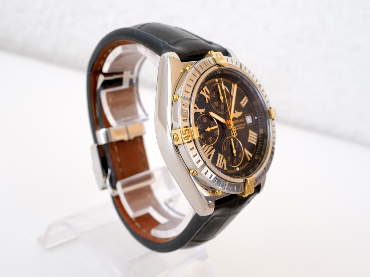 Швейцарские часы Breitling Crosswind Chronograph Steel 18K Yellow Gold Black Dial 43