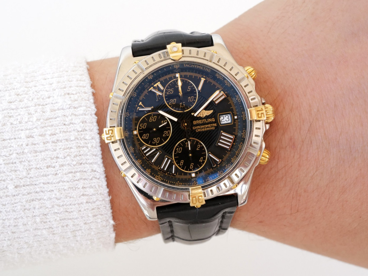 Швейцарские часы Breitling Crosswind Chronograph Steel 18K Yellow Gold Black Dial 43