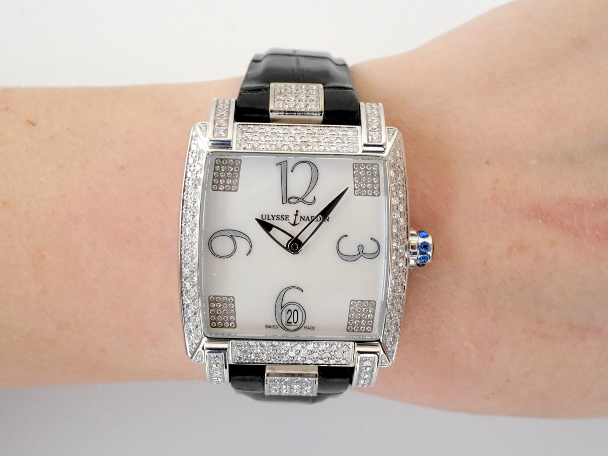 Швейцарские часы Ulysse Nardin Classic Caprice Full Diamonds 18K White Gold