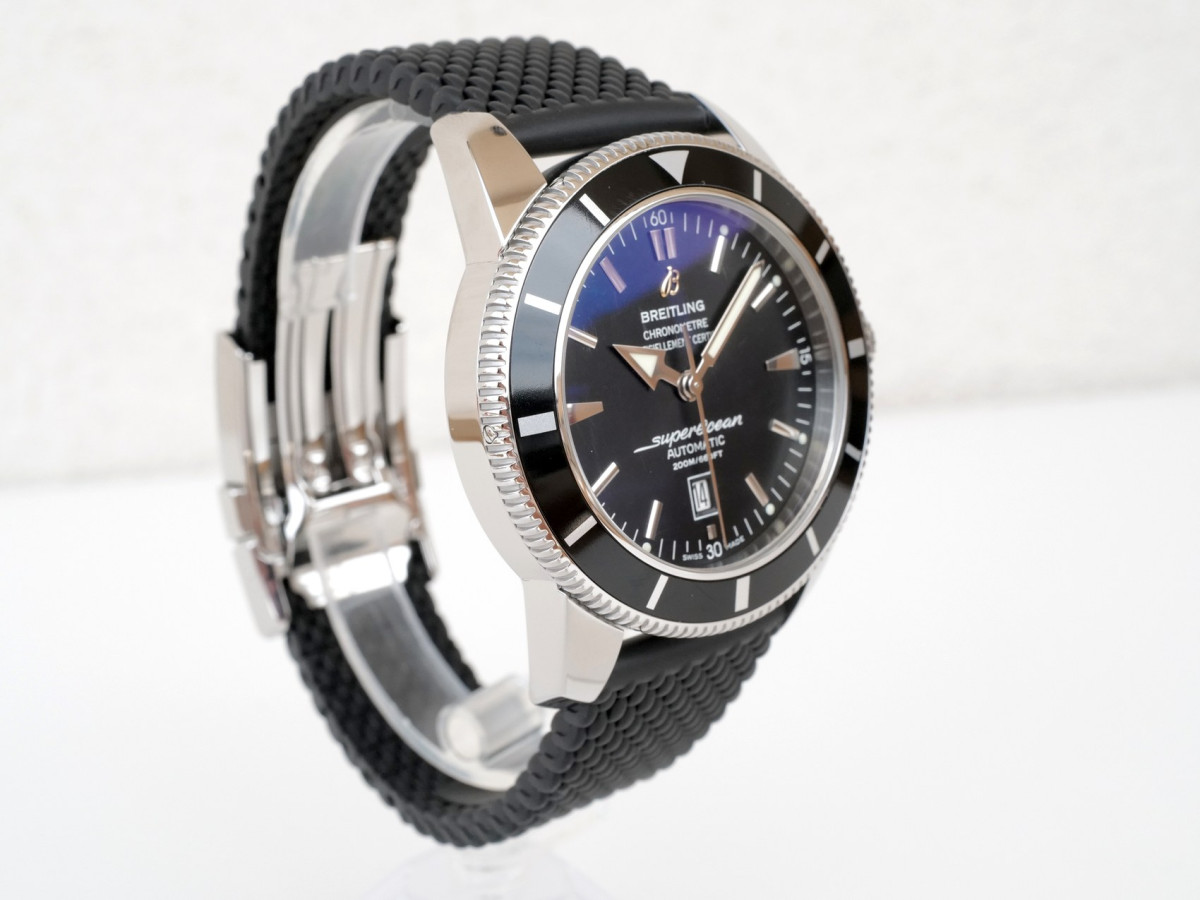 Швейцарские часы Breitling Superocean Heritage 46 Black Dial Black Rubber Strap