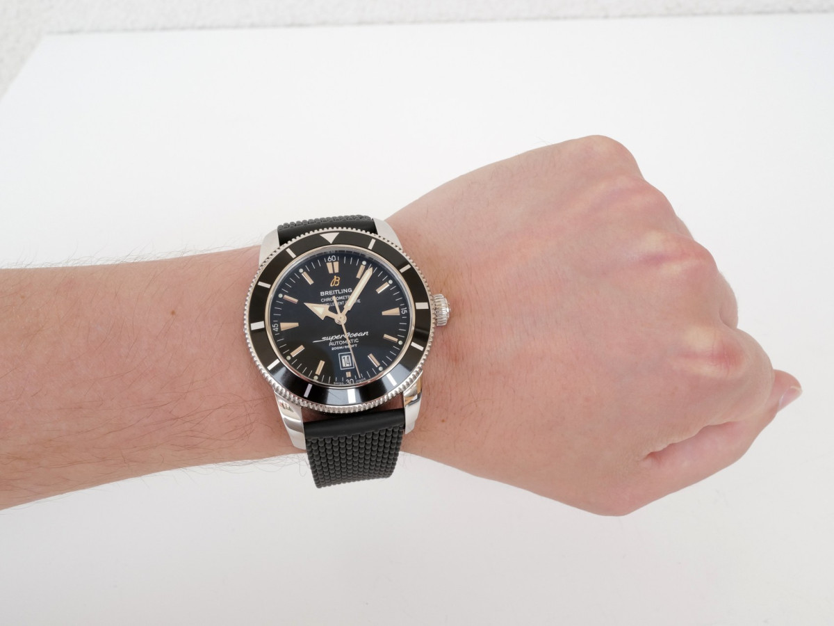 Швейцарские часы Breitling Superocean Heritage 46 Black Dial Black Rubber Strap