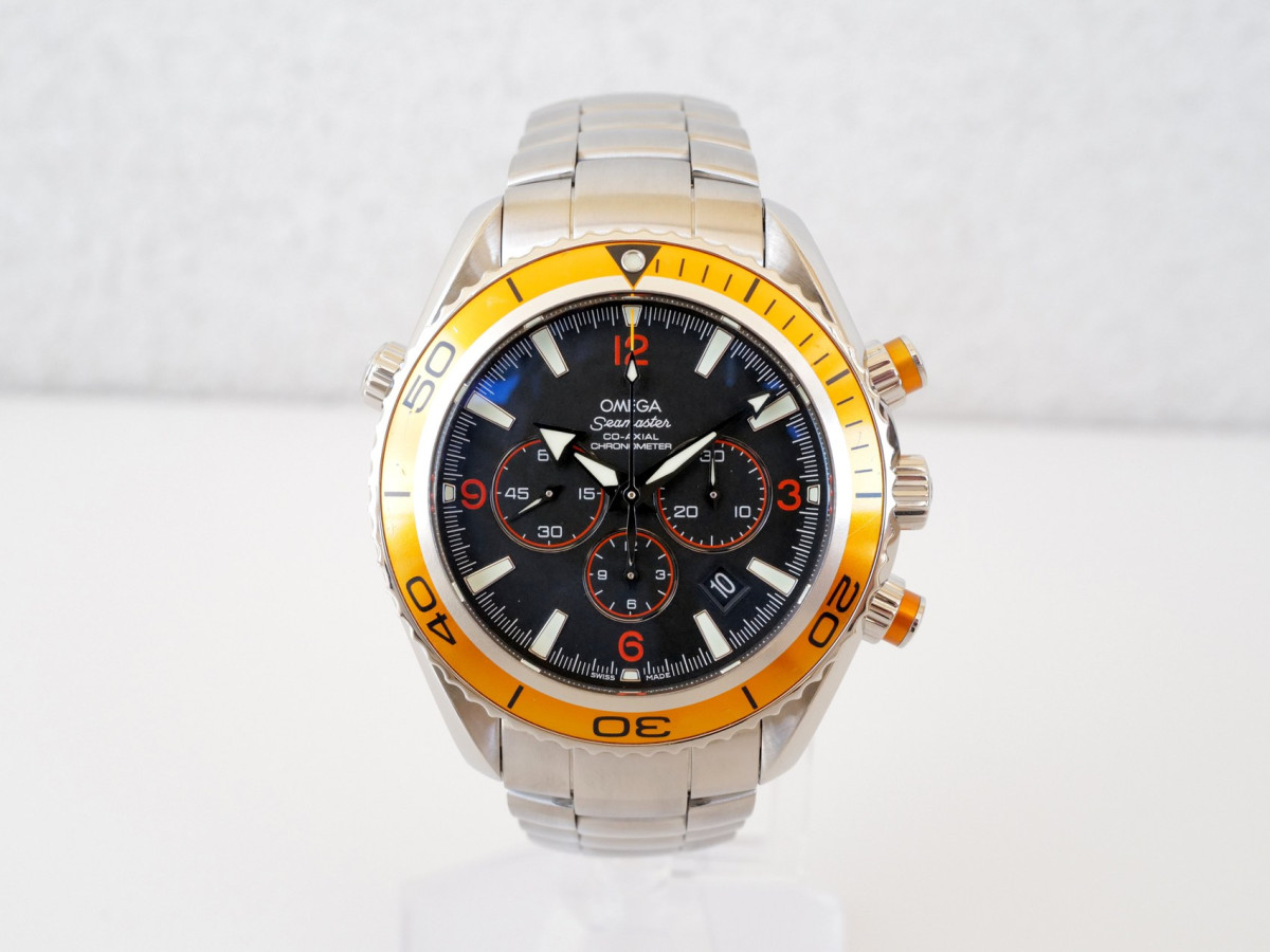 Швейцарские часы Omega Seamaster Planet Ocean 600M Chronograph 46 Orange Black Dial
