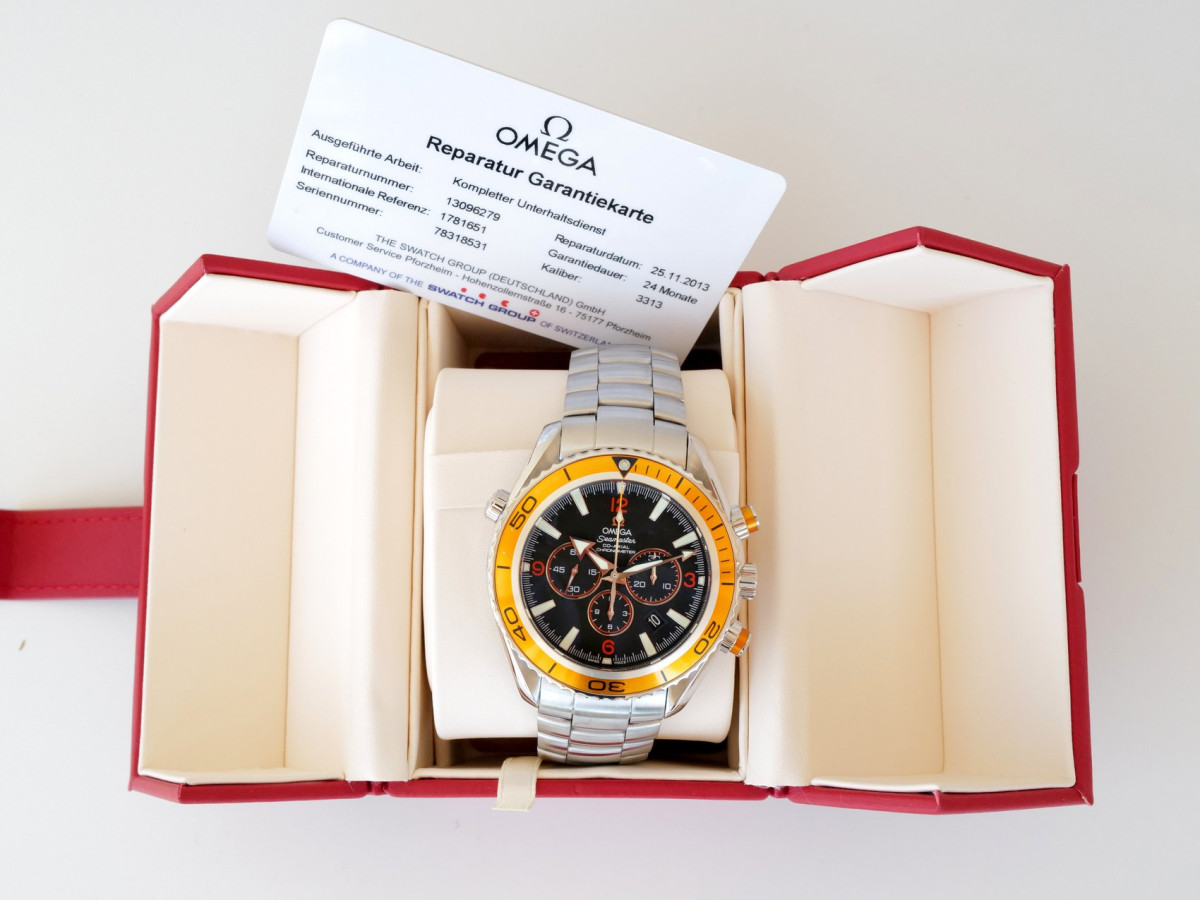 Швейцарские часы Omega Seamaster Planet Ocean 600M Chronograph 46 Orange Black Dial