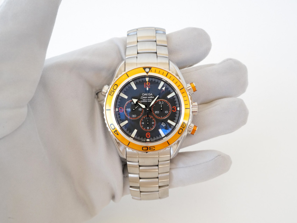 Швейцарские часы Omega Seamaster Planet Ocean 600M Chronograph 46 Orange Black Dial