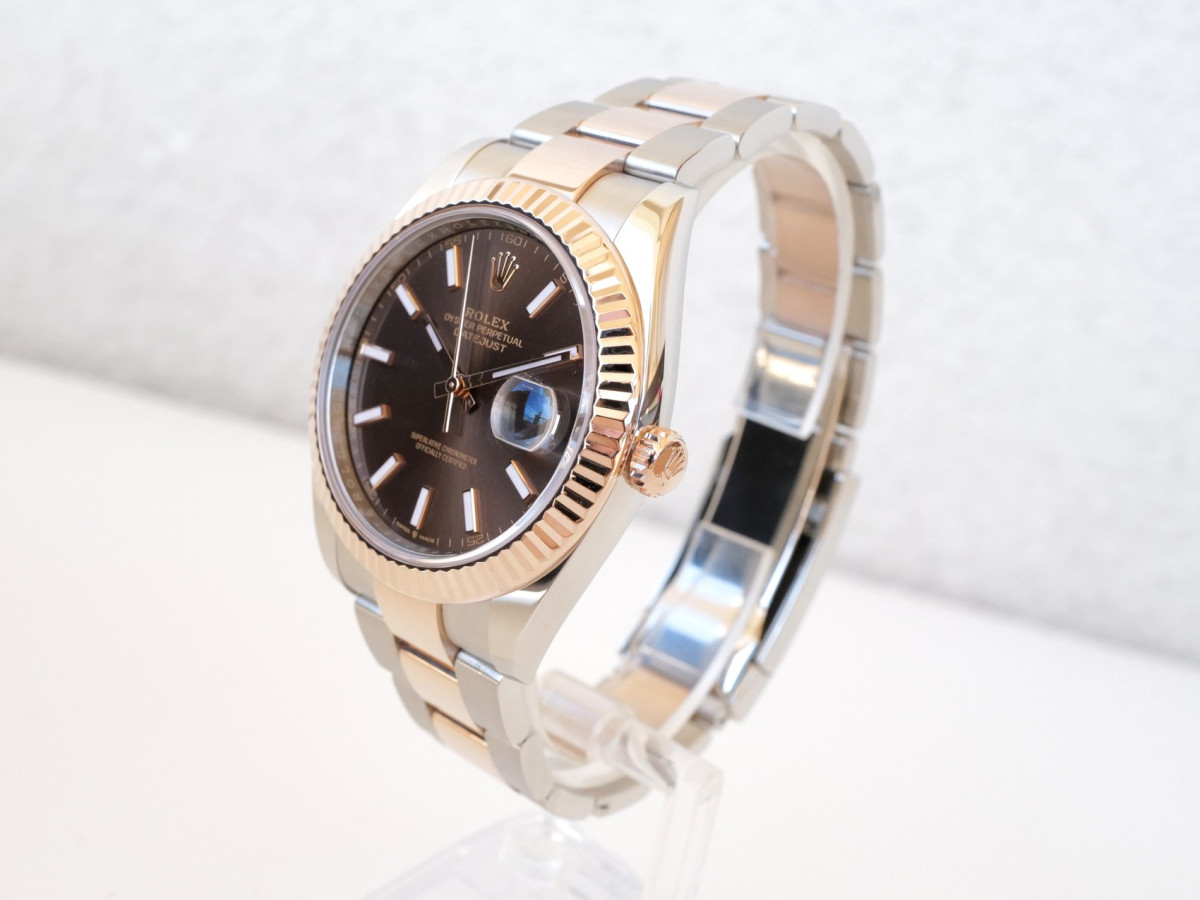 Швейцарские часы Rolex Datejust 41 Oyster Steel 18K Rose Gold Chocolate Brown Dial (02.2021)