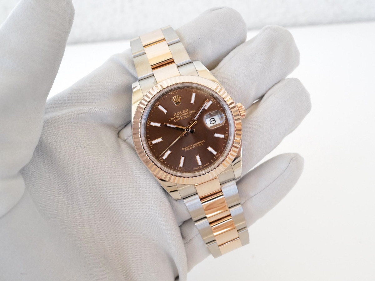 Швейцарские часы Rolex Datejust 41 Oyster Steel 18K Rose Gold Chocolate Brown Dial (02.2021)