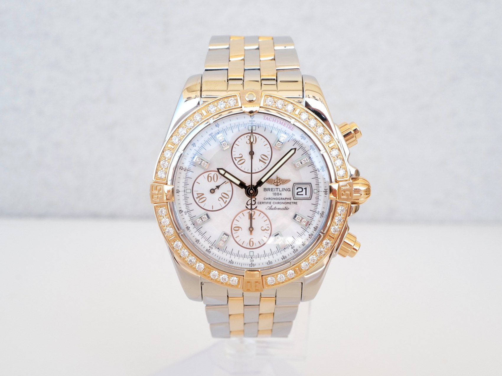 Швейцарские часы Breitling Chronomat Evolution 18K Rose Gold Steel MOP Diamonds 44
